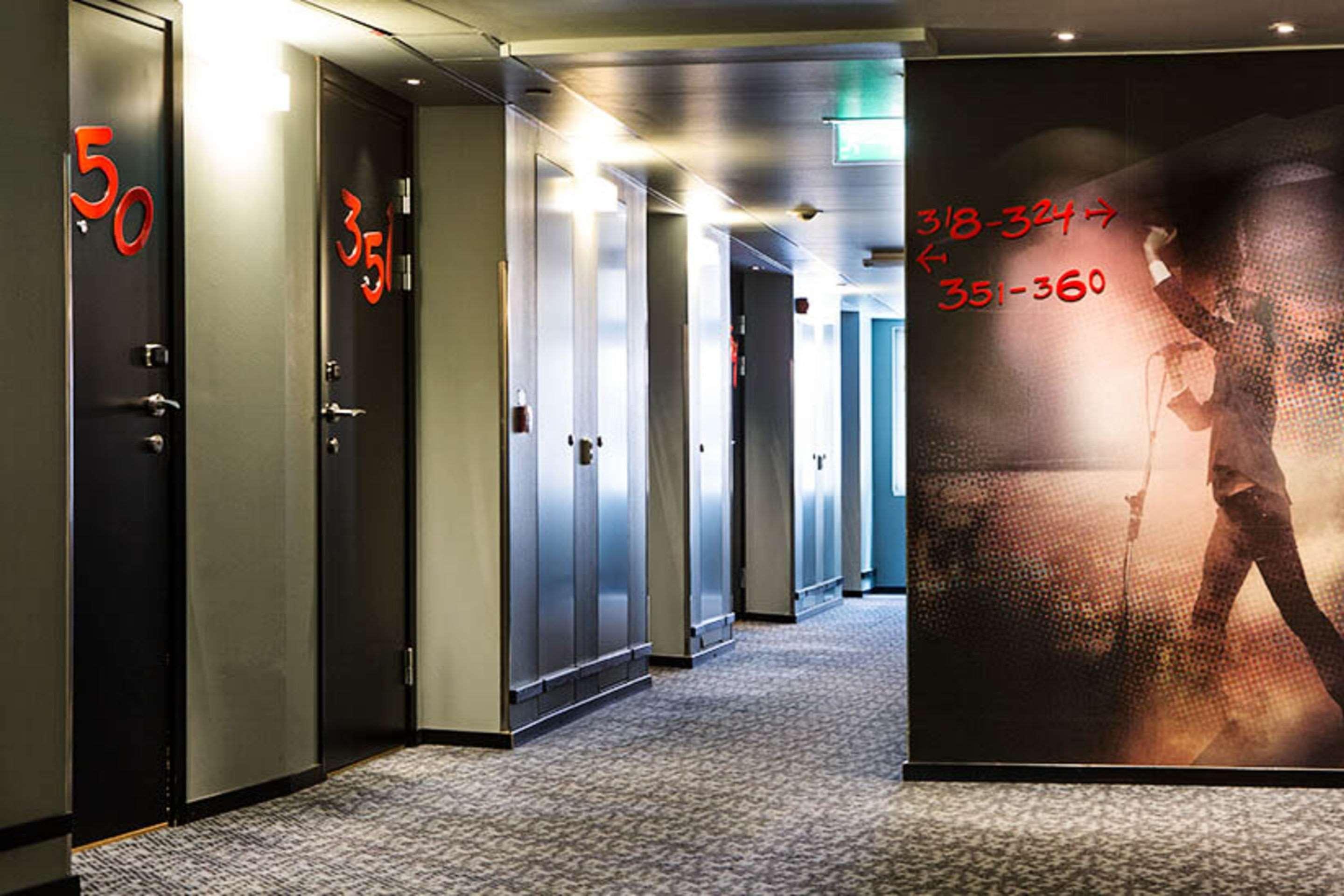 Comfort Hotel Xpress Stockholm Central Удобства фото