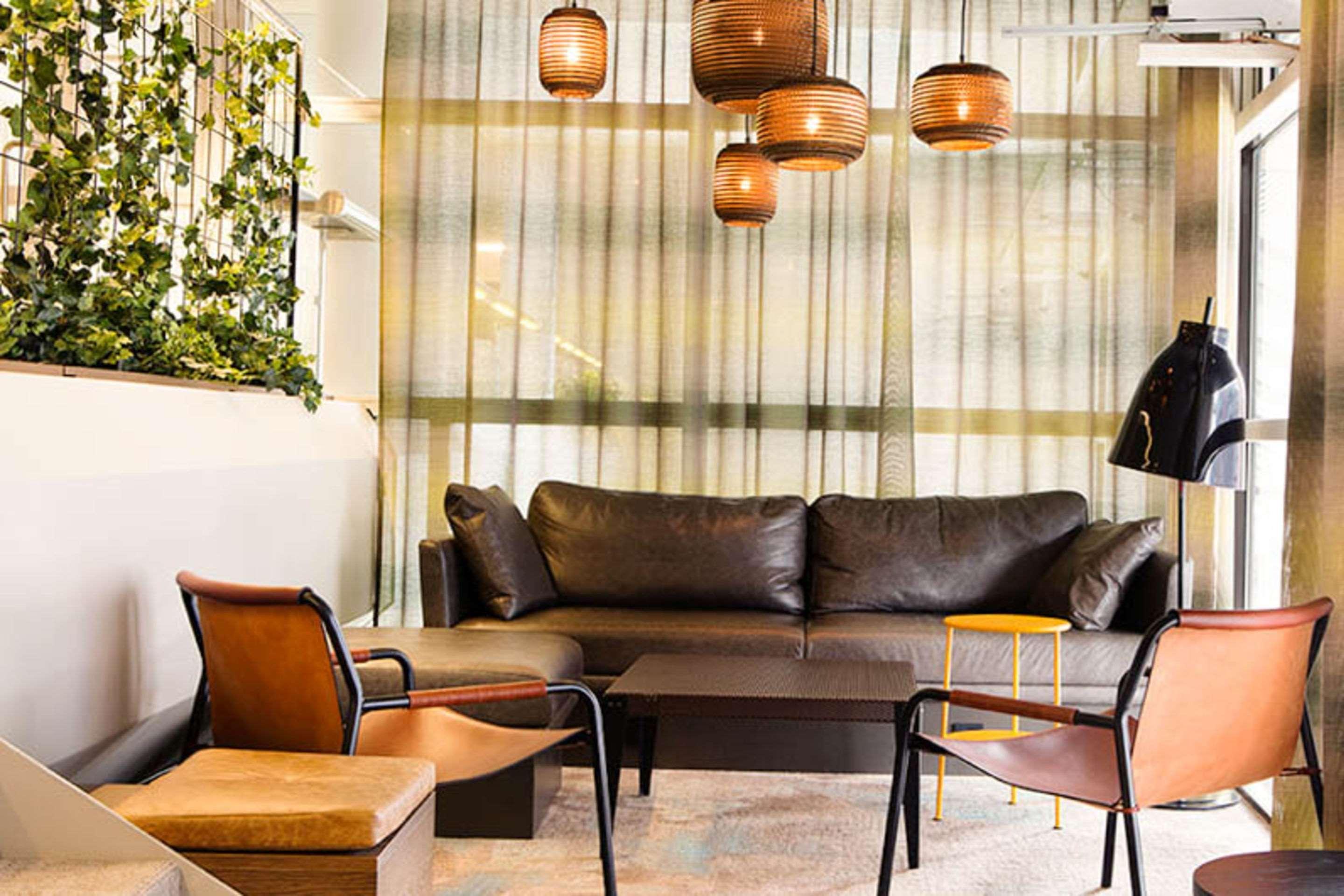 Comfort Hotel Xpress Stockholm Central Экстерьер фото