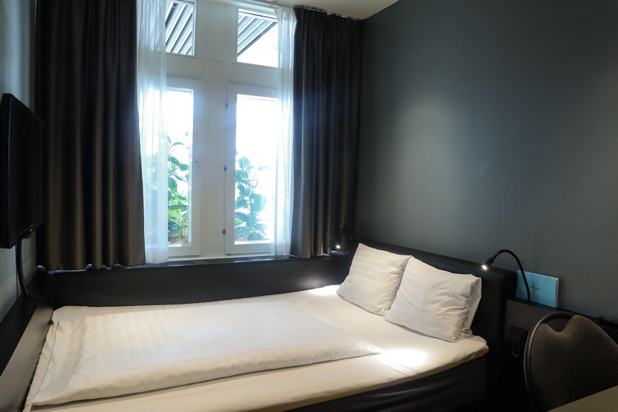 Comfort Hotel Xpress Stockholm Central Экстерьер фото