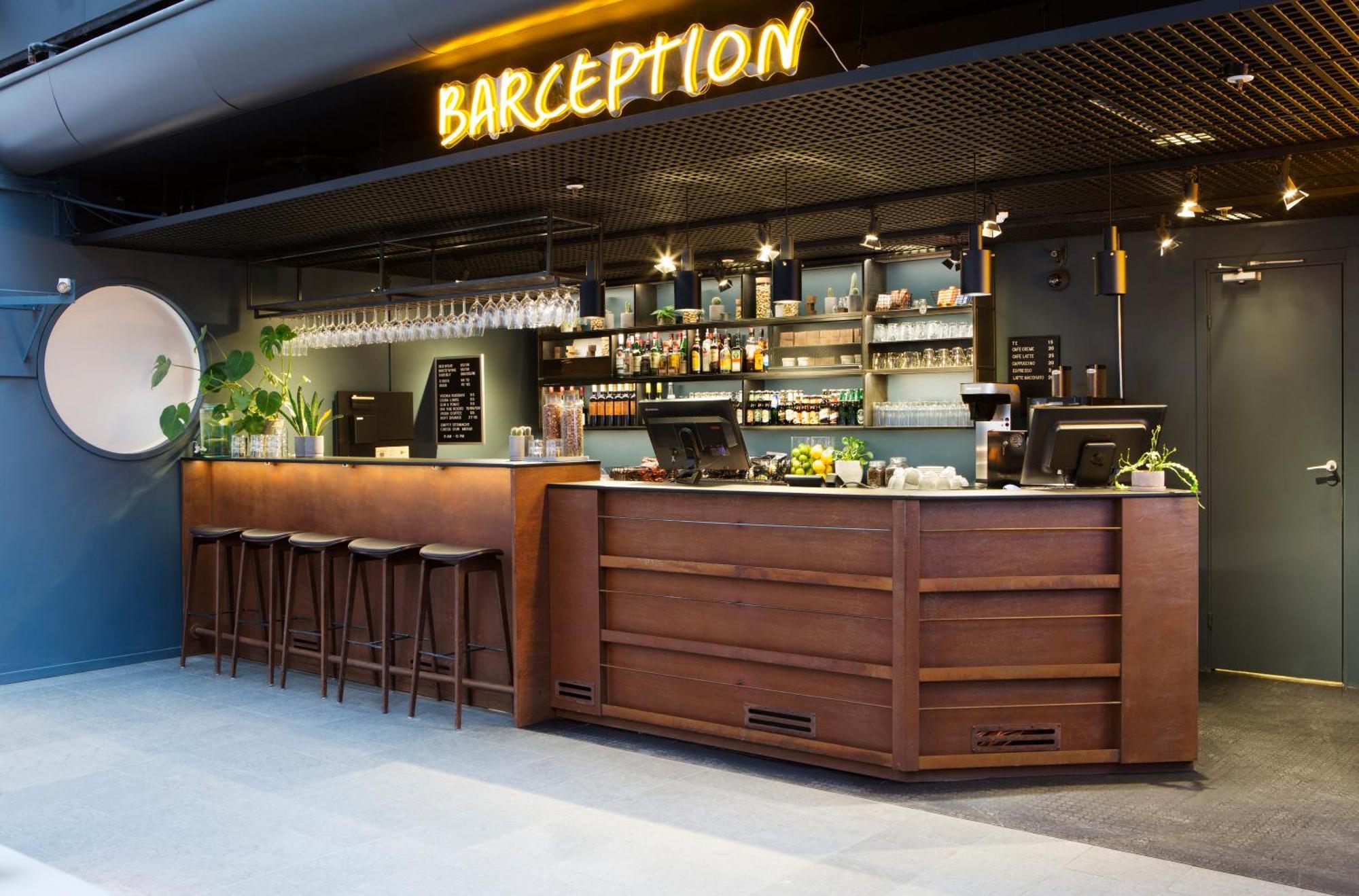 Comfort Hotel Xpress Stockholm Central Экстерьер фото