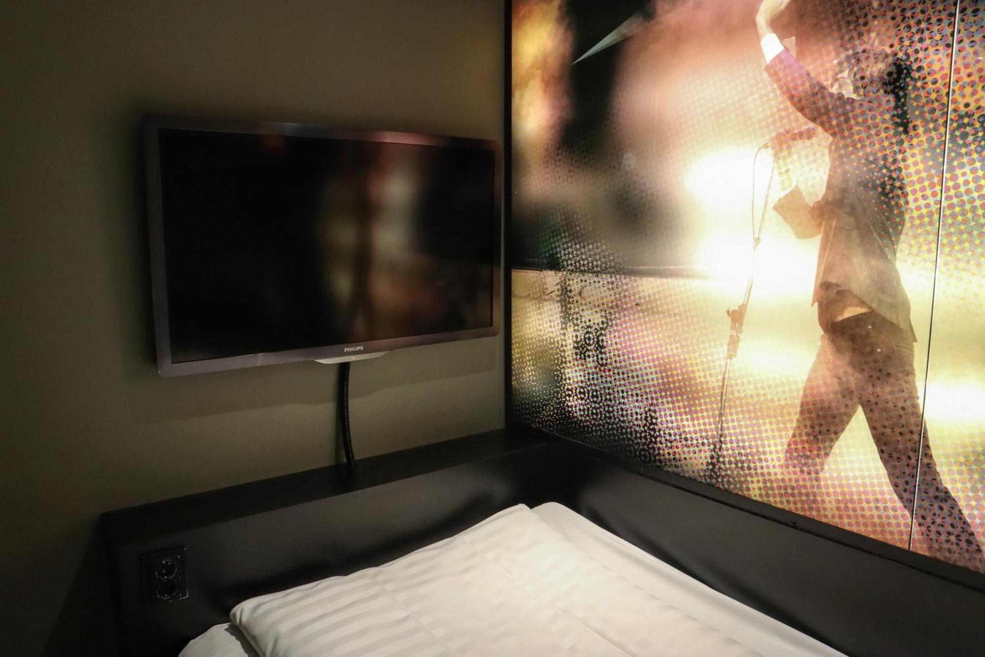 Comfort Hotel Xpress Stockholm Central Экстерьер фото